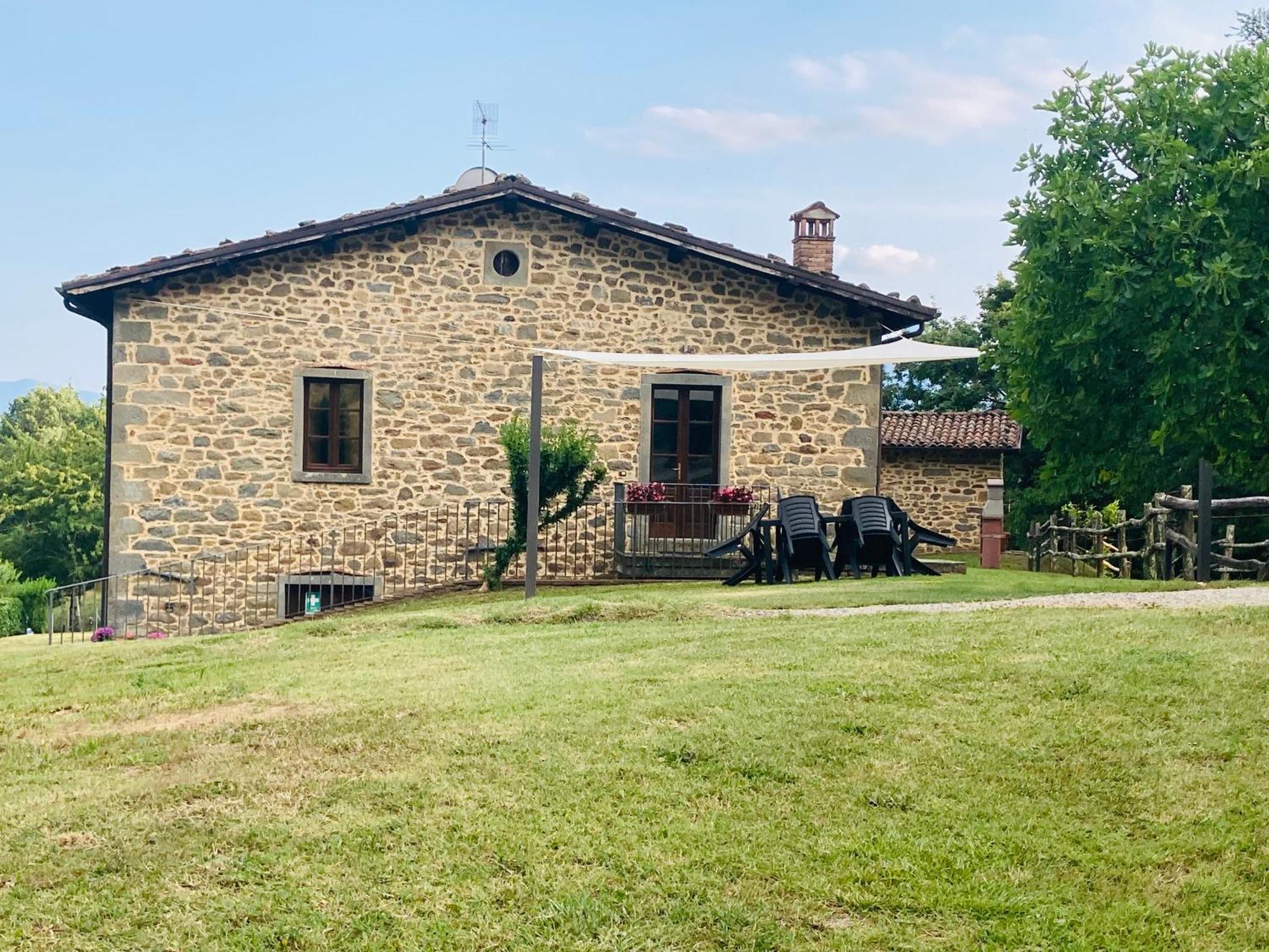 Agriturismo Tramonti Castiglione di Garfagnana Exterior foto